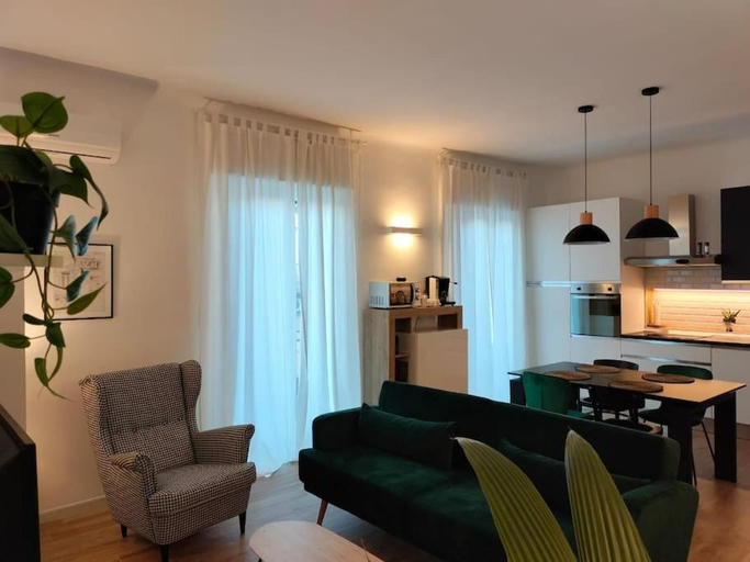 Others 2, B&B Tanto Piacere Taranto, Taranto