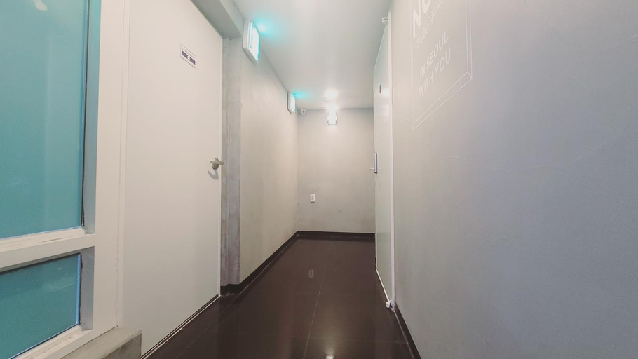 Others 4, Olive Hostel Dongdaemun, Jung
