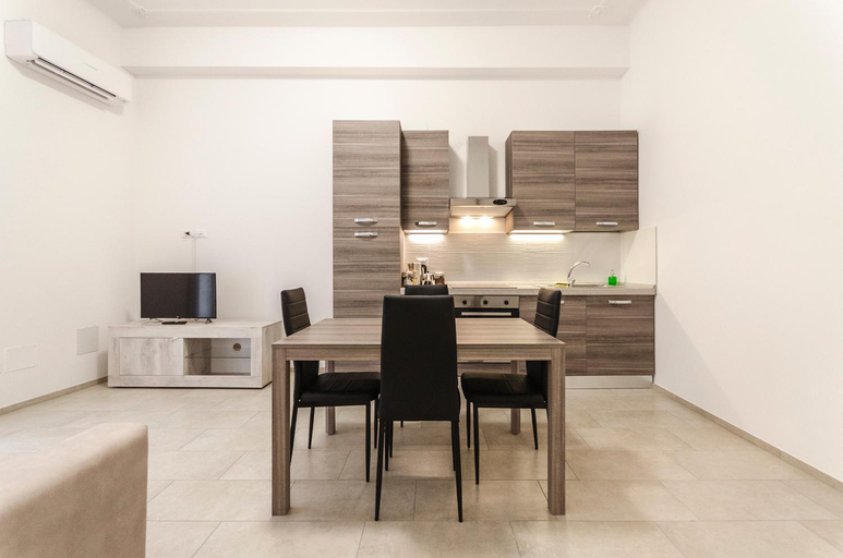 Others 4, S.Felice apartments, Bologna
