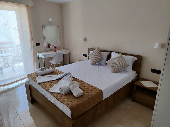 Bedroom 3, Yanna Studios & Apartments, Ionian Islands