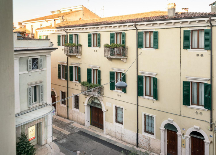 PALAZZO RISTORI, Verona