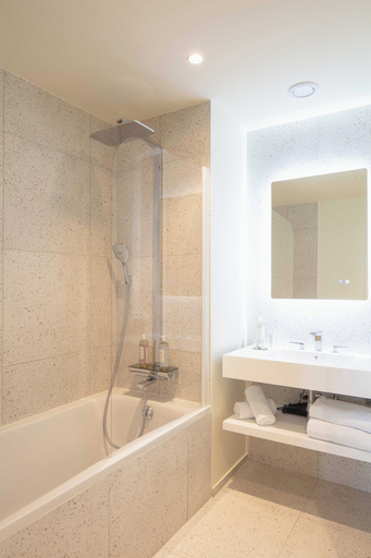 Bathroom 6