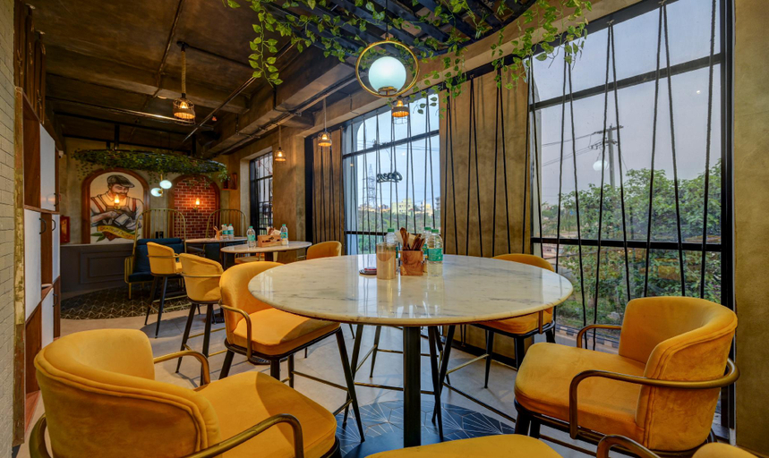 Food & Drinks 5, Treebo Aasma Downtown, Khordha
