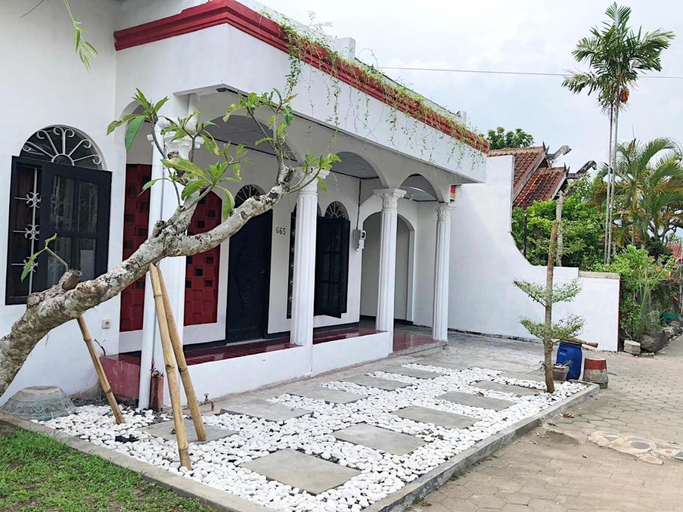 Exterior & Views 1, Griya Yu Inem Yogyakarta, Yogyakarta