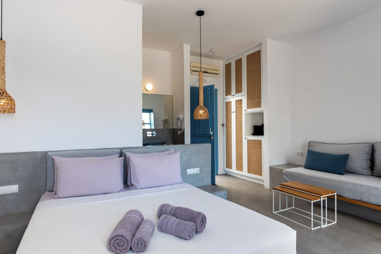 Bedroom 3, Ihthioessa Boutique Hotel, South Aegean
