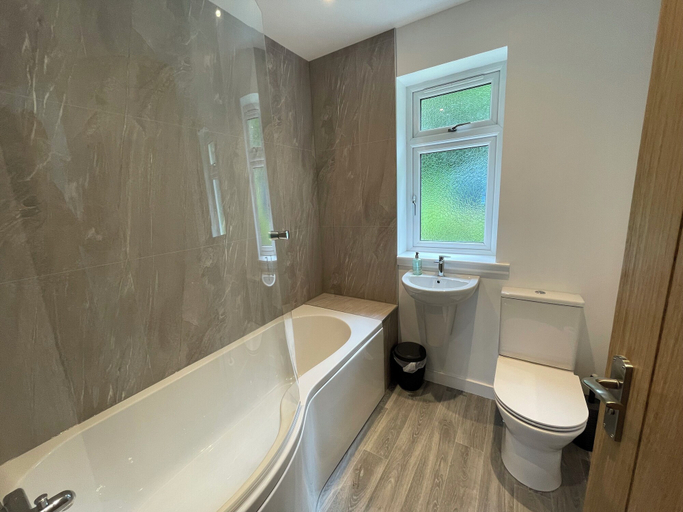 Bathroom, Ascribs View, Highland