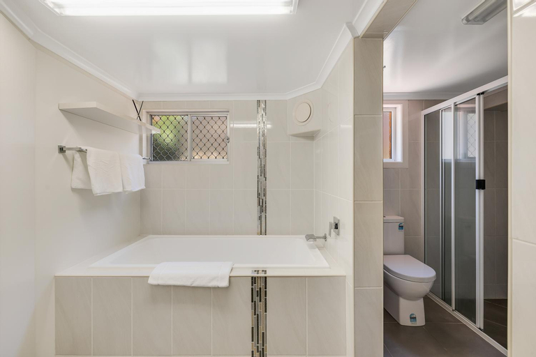 Bedroom 3, Perfect CDB & Parkland Fringe!, Toowoomba - South-East