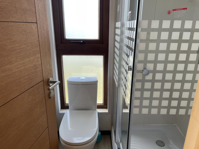 Bathroom 3, Quadro Matanzas cabanas, Cardenal Caro