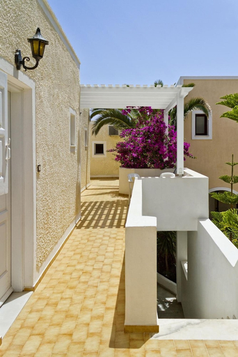 Exterior & Views 1, Dolphins Apartments, South Aegean
