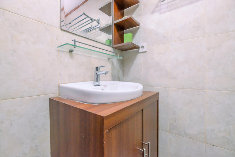 Bedroom 3, Homey and Minimalist Studio Tamansari The Hive Apartment By Travelio, East Jakarta