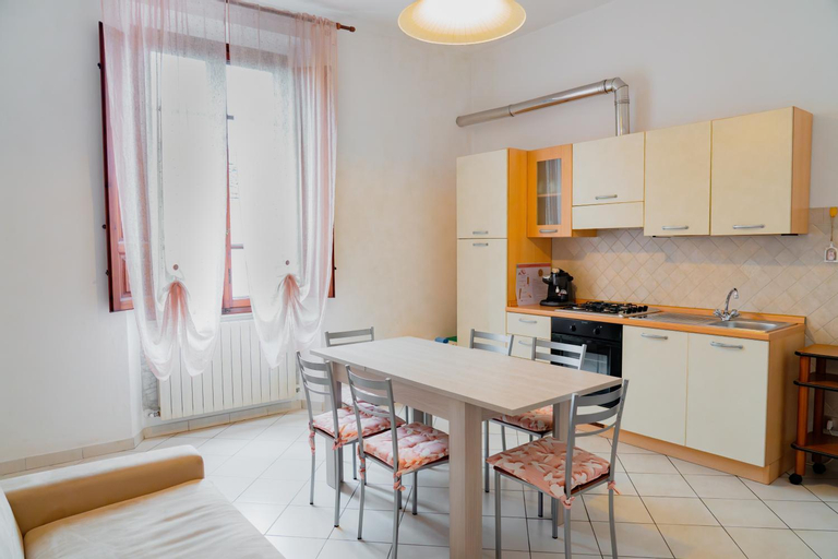 Dining Room 6