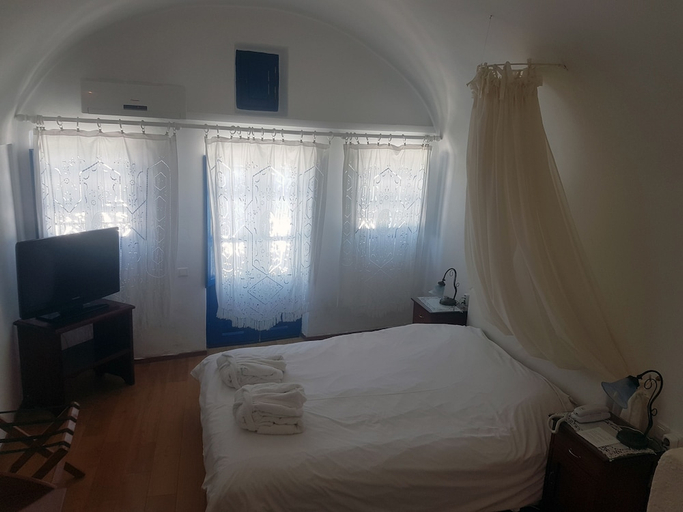Bedroom 3, Heliotopos, South Aegean
