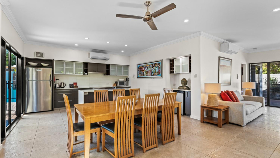 Dining Room 17