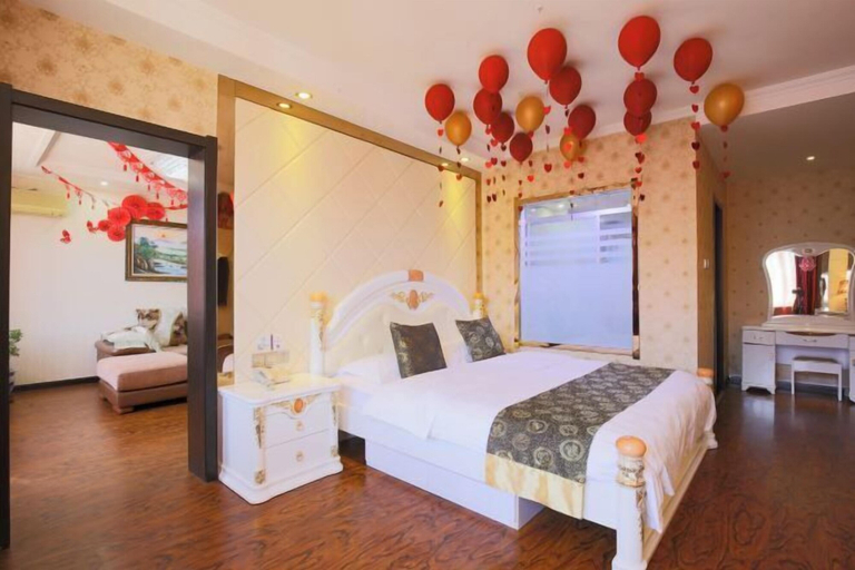 Bedroom 5, Dunhua Service Building Hotel, Yanbian Korean