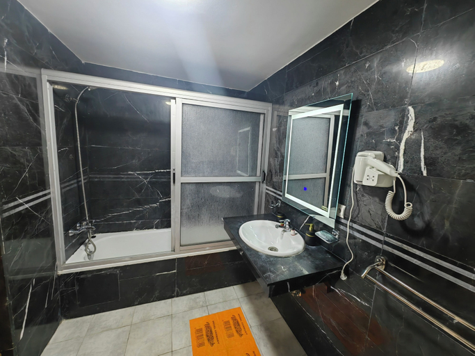 Bathroom 4, City Bleu Tanger, Tanger-Assilah