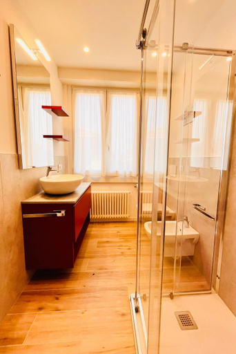 Others 5, Berengario Suites, Verona