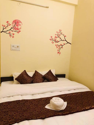Others 4, The Emerald House, Varanasi