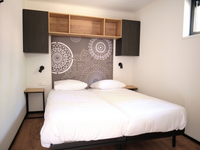 Bedroom 2, Beautiful Lodge in Gulpen With Garden, Gulpen-Wittem