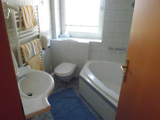 Bathroom 3, Landgasthof Franz Josef, Salzburg Umgebung
