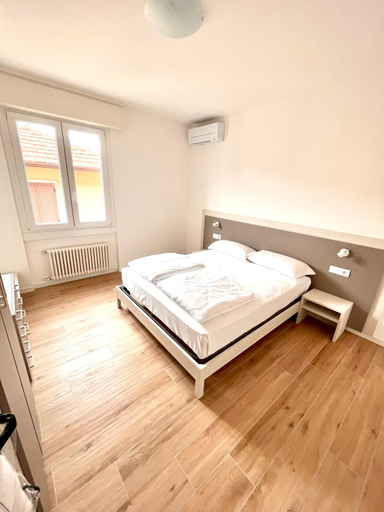 Others 4, Berengario Suites, Verona