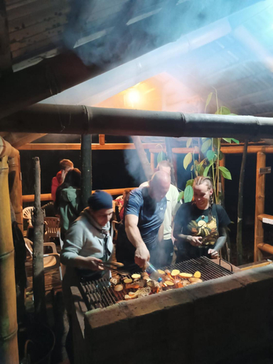 Food & Drinks 4, River Song's Hotel, San Miguel de los Bancos