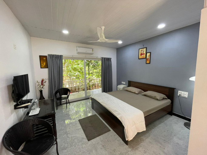 Others 2, The B Hive, Belgaum
