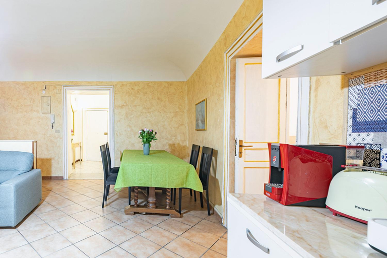 Others 2, GuestHost - Piazza Pretoria & Quattro Canti Roomy Flats with Balconies, Palermo
