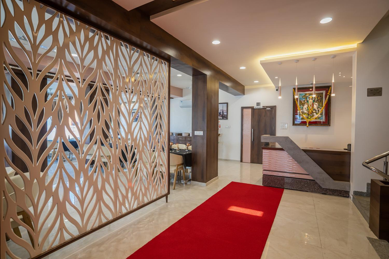Public Area 2, Hotel New Panchratna, Ahmadnagar