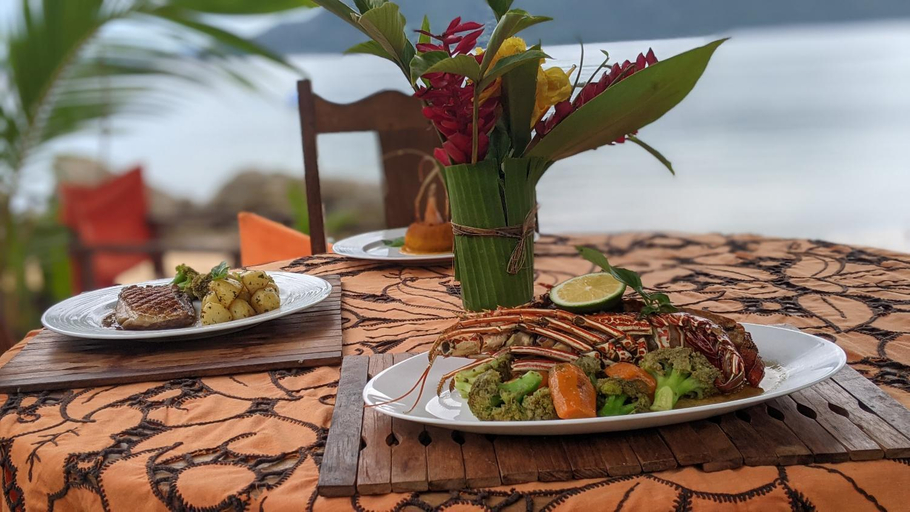 Food & Drinks 4, Floraly Komba Hotel - Nosy Komba, Diana