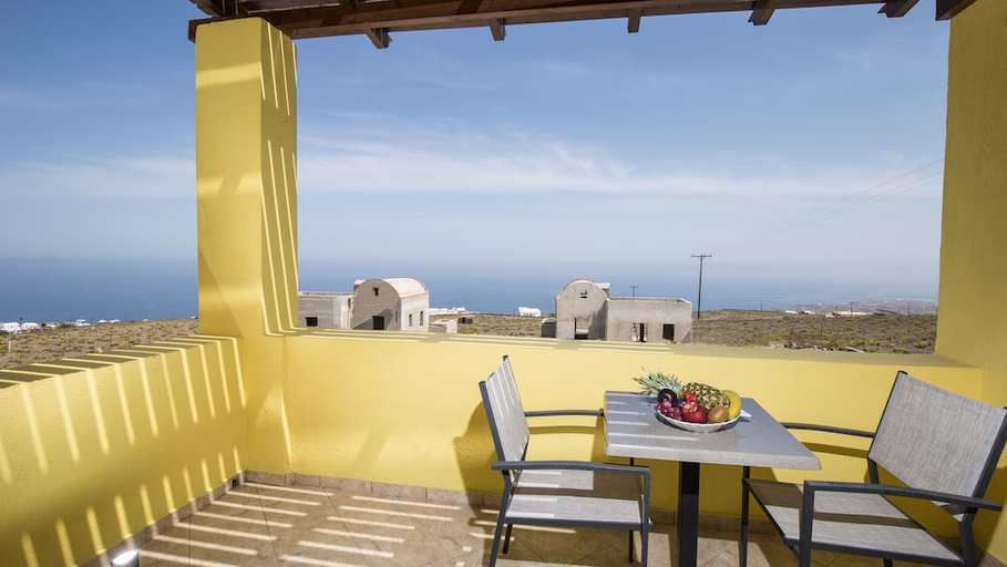 Others 5, Villa Libertad, South Aegean