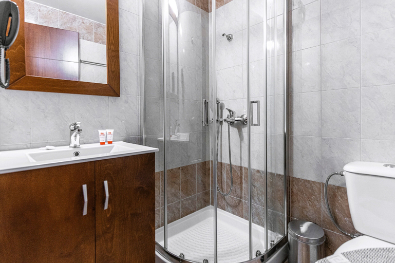 Bathroom 5, Faros 1 Hotel, Attica