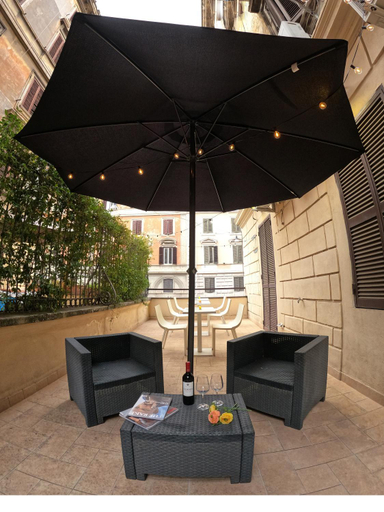 Others 5, Relais central Turati, Rome