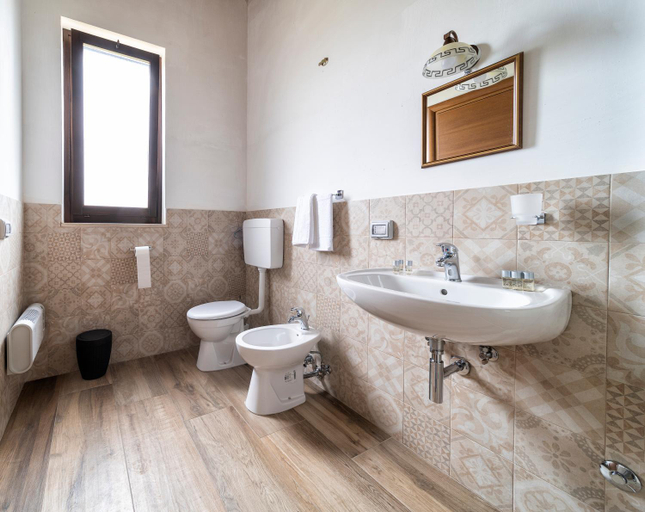 Bathroom 3, Tenuta del Grillaio, Bari