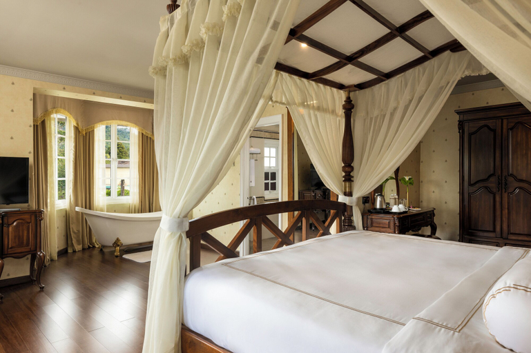 Bedroom 3, The Westbury Palace, Nuwara Eliya