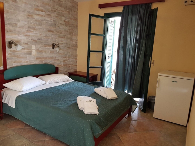 Bedroom 3, Naxos Beach Hotel, South Aegean