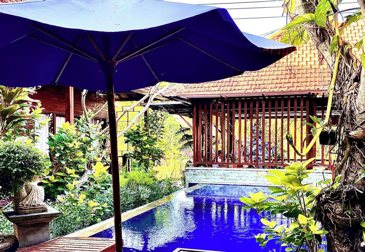 Swimming Pool 4