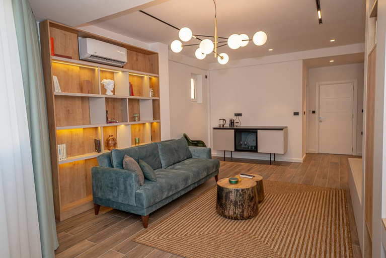 Others 4, N&N Lux Guest house