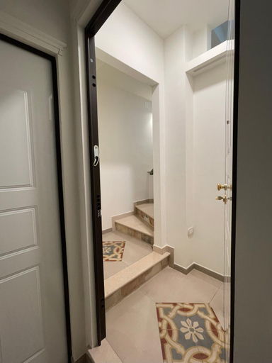 Others 3, Residenze Aimone, Chieti