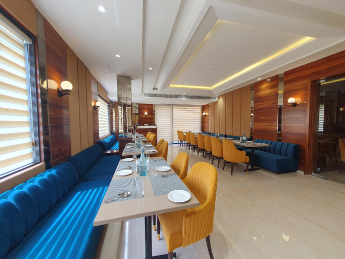 Food & Drinks 5, Hotel Classio Royale , Amritsar