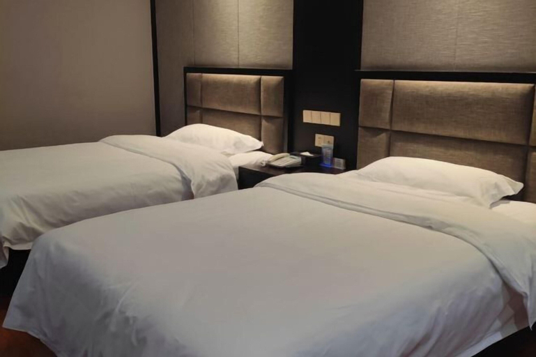 Bedroom 9