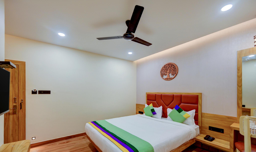 Bedroom 3, Treebo Aasma Downtown, Khordha