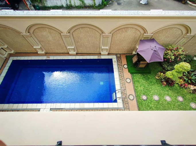Swimming Pool 15