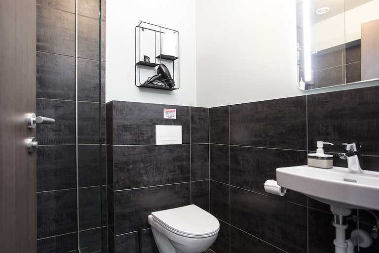 Bathroom 4, Bolholt Apartments, Reykjavík