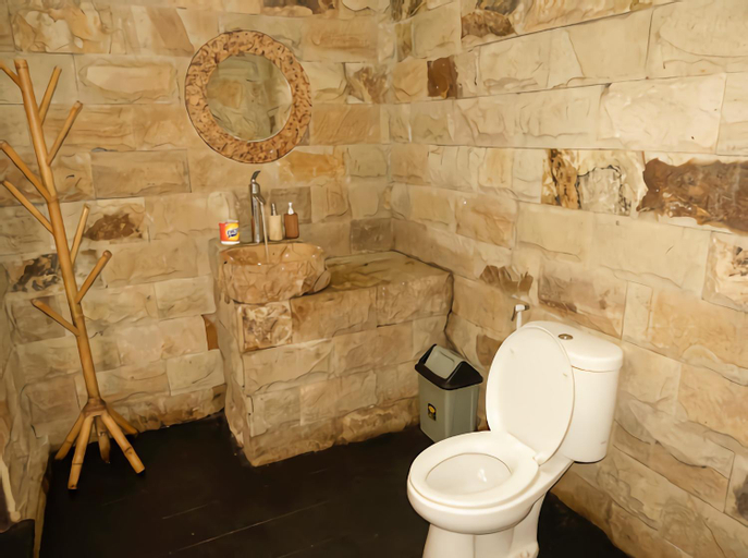 Bathroom 21