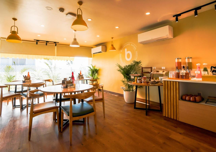 Food & Drinks 5, Bloom Hotel - HSR Layout Sector 3, Bangalore