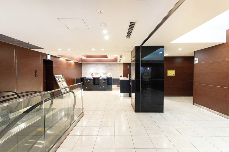 Public Area 21