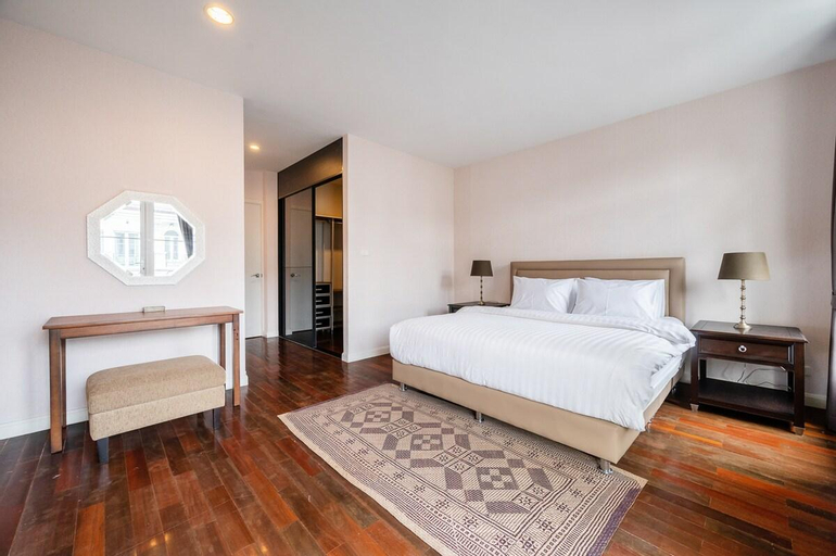 Bedroom 26