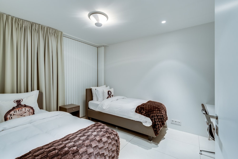 Bedroom 2, Black Pearl Luxury Apartments, Reykjavík