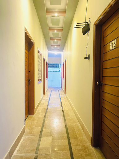 Others 4, Bed & Rest Airport, Karachi