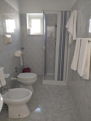 Bathroom 3, B&B vista mare, Foggia